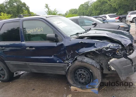 2004 Ford Escape Xls z USA, uszkodzony, nr VIN 1FMYU92104DA07171